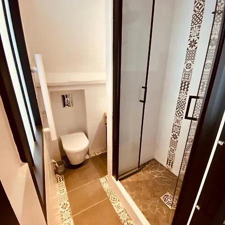 La Cabourgeaise Апартаменты *