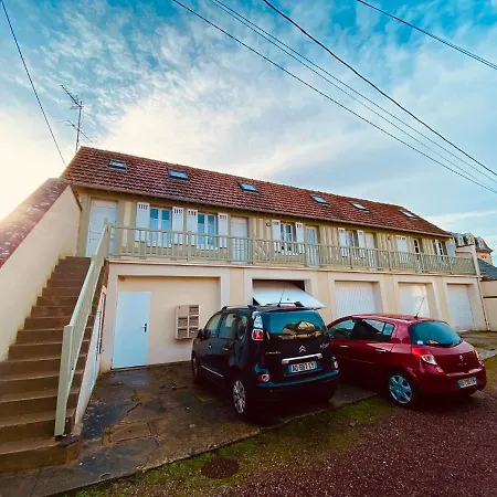 Апартаменты La Cabourgeaise Кабур